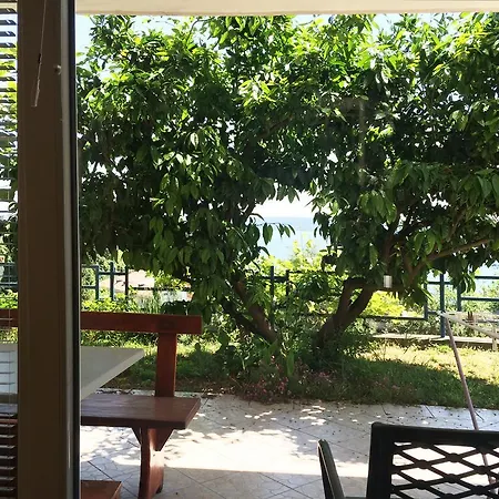 招待所 And Knez 3*