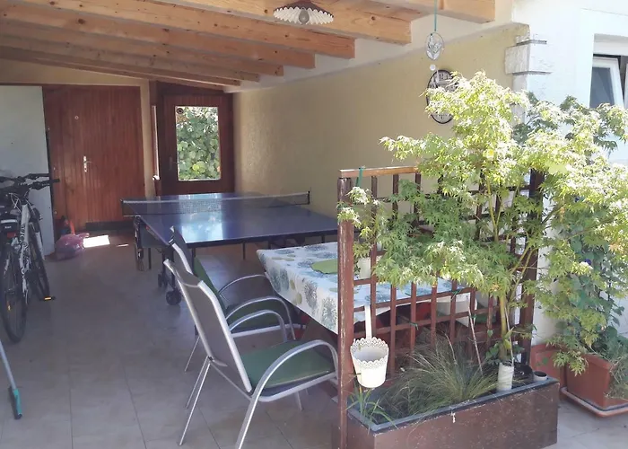 ゲストハウス And Knez